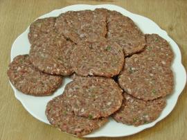 Tavada Domates Soslu Köfte