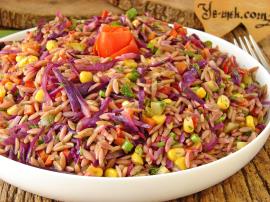 Mor Lahanalı Şehriye Salatası