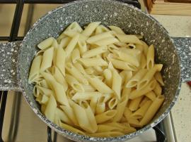 Salçalı Domatesli Makarna