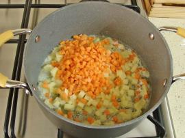 Sütlü Sebze Çorbası