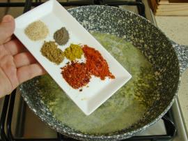 Yoğurtlu Tavuk Söğüş