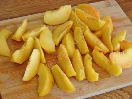 Buzlukta Şeftali Saklama