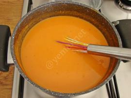 Közlenmiş Biberli Domates Çorbası