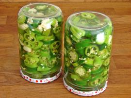 Kaynar Suyla Acı Biber Turşusu