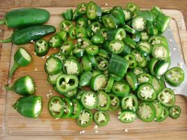 Kaynar Suyla Acı Biber Turşusu