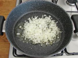 Patatesli Bezelye Yemeği