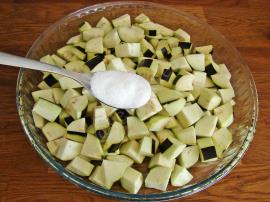 Çiğden Patlıcan Konservesi