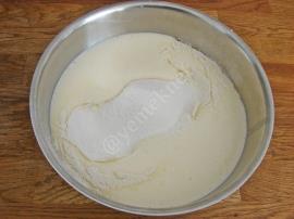 Karamelli Şeftalili Kek