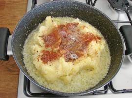 Patatesli Gül Böreği