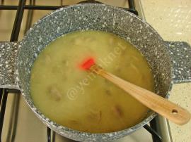 Kremasız Mantar Çorbası