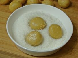 Hindistan Cevizli Pastane Kurabiyesi