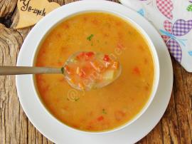 Sebzeli Tarhana Çorbası