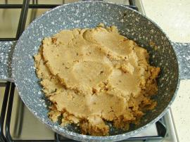 Cevizli İrmik Helvası