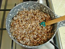 Karabuğday (Greçka) Salatası