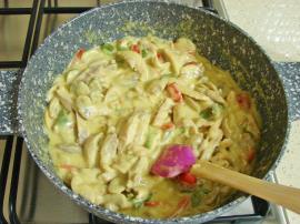 Mantarlı Köri Soslu Tavuk