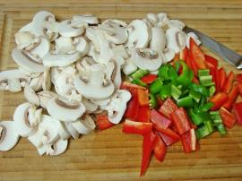 Mantarlı Köri Soslu Tavuk