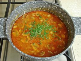 Salçalı Mantar Çorbası