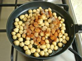 Nohutlu Köz Patlıcan Salatası