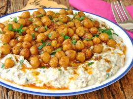 Nohutlu Köz Patlıcan Salatası