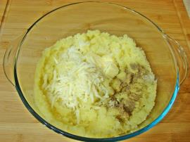 Patates Püresinde Tavuk Sote