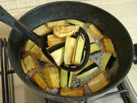 Tavuklu Tepsi Kebabı