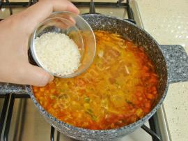 Karnabahar Yaprağı Çorbası