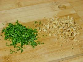 Yoğurtlu İç Bakla Salatası