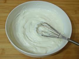 Yoğurtlu İç Bakla Salatası