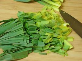 Yumurtalı Çiriş Otu Kavurması