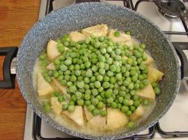 Bezelyeli Enginar Yemeği