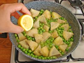 Bezelyeli Enginar Yemeği