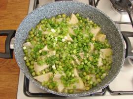 Bezelyeli Enginar Yemeği