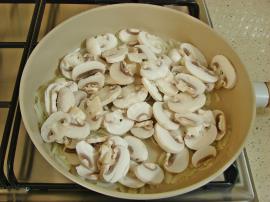 Mantarlı Ispanaklı Yumurta