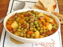 Etli Bezelye Yemeği