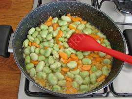 İç Baklalı Enginar Yemeği