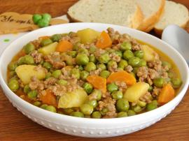 Kıymalı Bezelye Yemeği