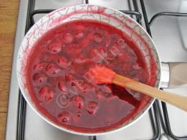 Vişneli İrmik Tatlısı