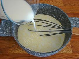 Vişneli İrmik Tatlısı