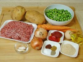 Fırında Köfteli Bezelye Yemeği