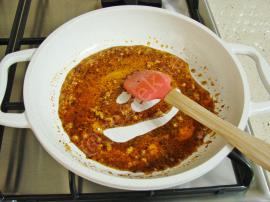 Haşlanmış Tavuk Kavurması