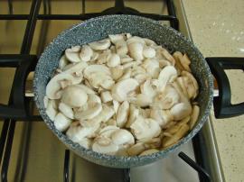 Patatesli Mantar Çorbası