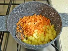 Kıymalı Sebze Çorbası