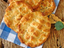 Hazır Ekmek Hamurundan Tırnak Pide