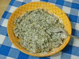 Yoğurtlu Madımak Salatası