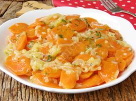 Zeytinyağlı Havuç Yemeği