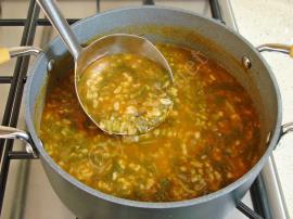 Salçalı Semizotu Çorbası