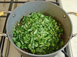 Salçalı Semizotu Çorbası