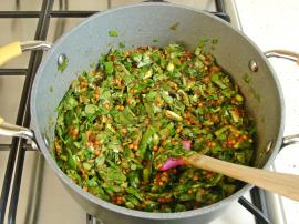 Salçalı Semizotu Çorbası