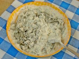 Yoğurtlu Asma Yaprağı Salatası