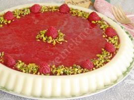 Frambuazlı İrmik Tatlısı